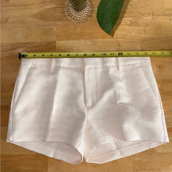 NWT Banana Republic Jacquard Diamond Pattern Woven Cream Shorts Women’s Size 4 - Picture 6 of 9